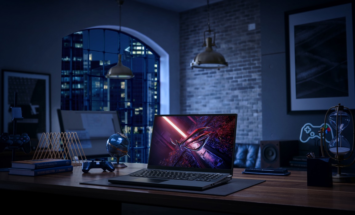 Laptop de gaming de 17 inchi puternic si subtire.