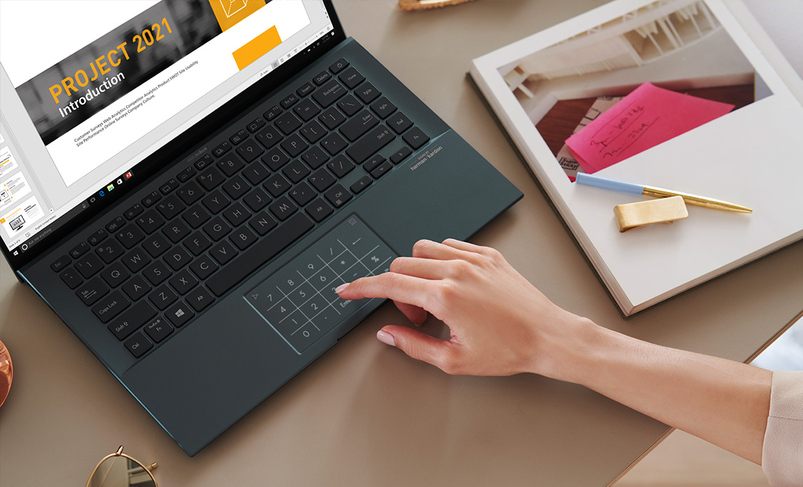 Cel mai usor zenbook certificat intel evo.